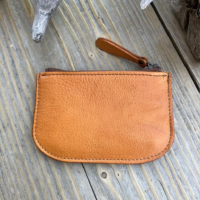 広島東洋カープ×広島ジビエレザー】鹿革ファスナーポーチ｜カープ坊や