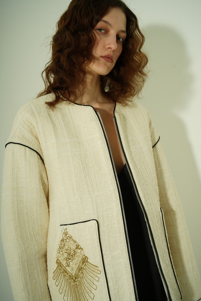 【先行受注 2026 MAIN COLLECTION】CODE EMBROIDERY QUILTING LINER BLOUSON / IVORY