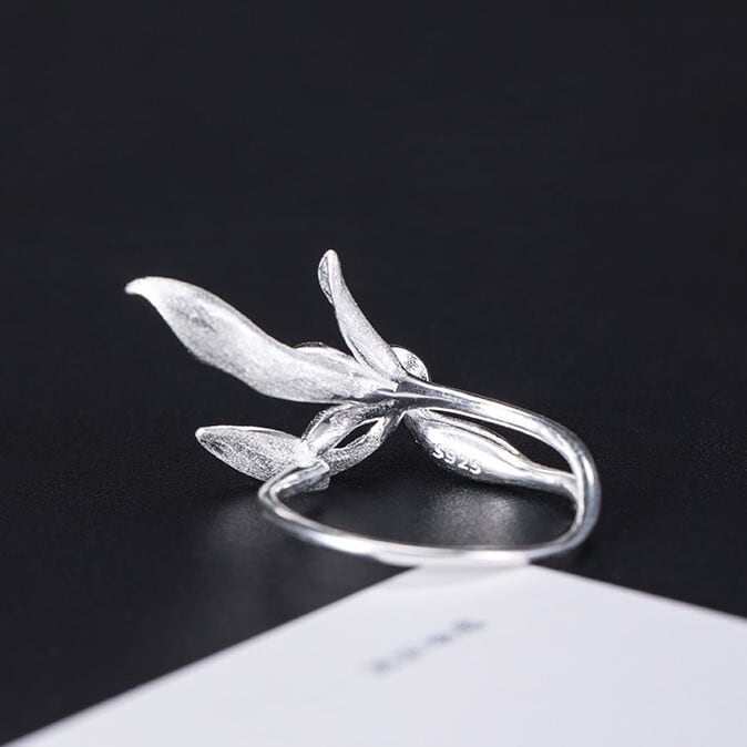 ＜受注制作＞シェルの花のリング　シルバー　シェル　0301 SILVER SHELL ｜シルバーシェル (@silvershellgallery) • Instagram
