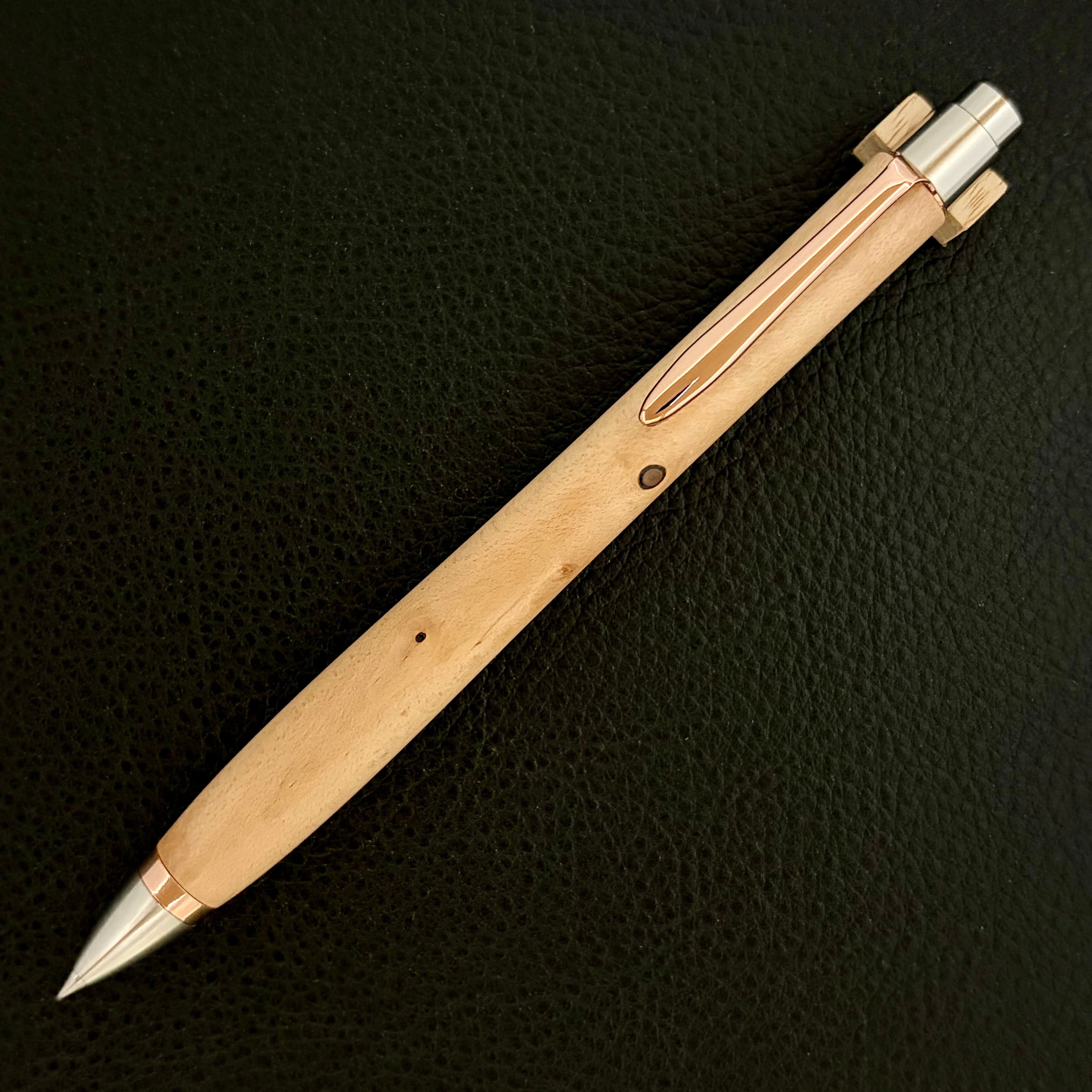 匠衆・朱椿粋