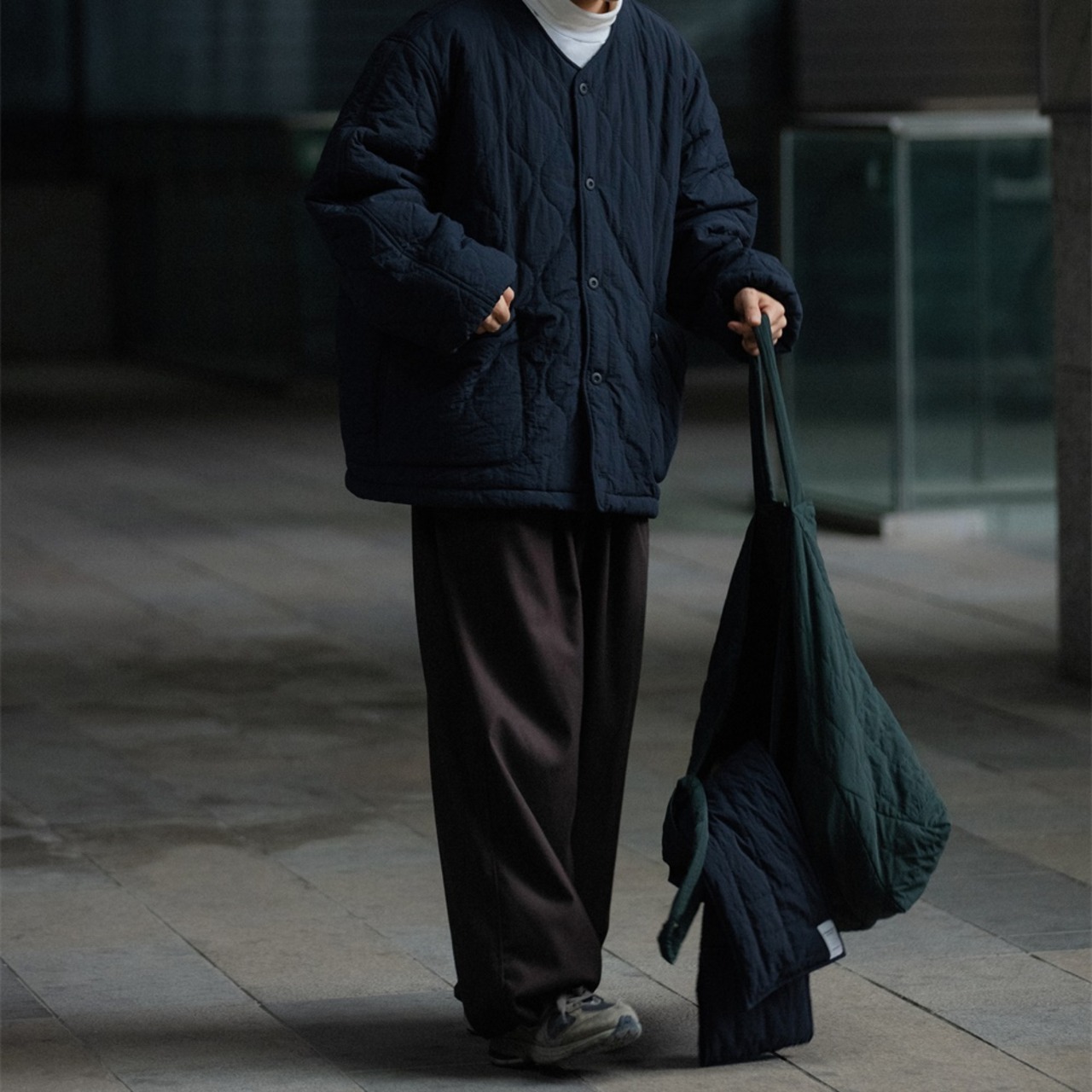 スーツカラーナイロンロングジャケット　986