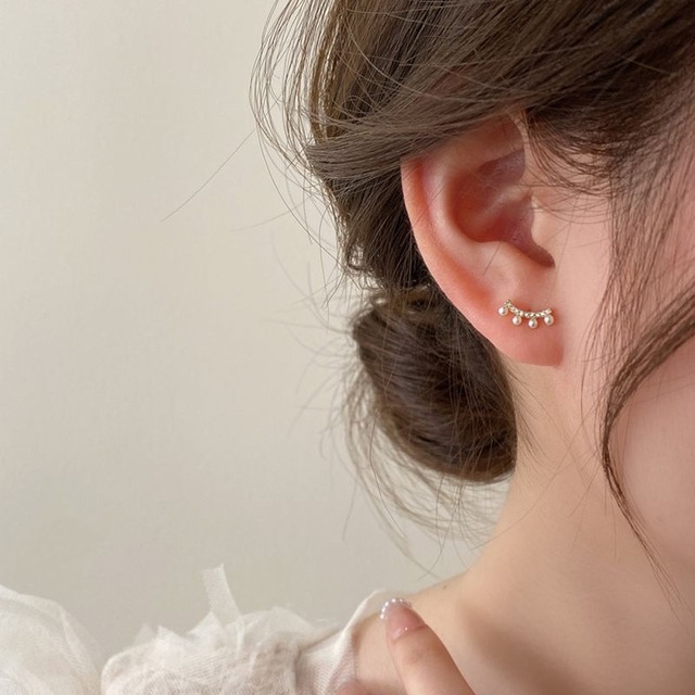 四連ミニパールカーブピアス　201381