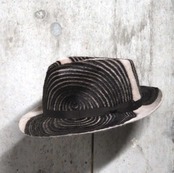 【HeArT&Co. (ハートアンドコー)】チェコ メデューサベル スパイラル柄