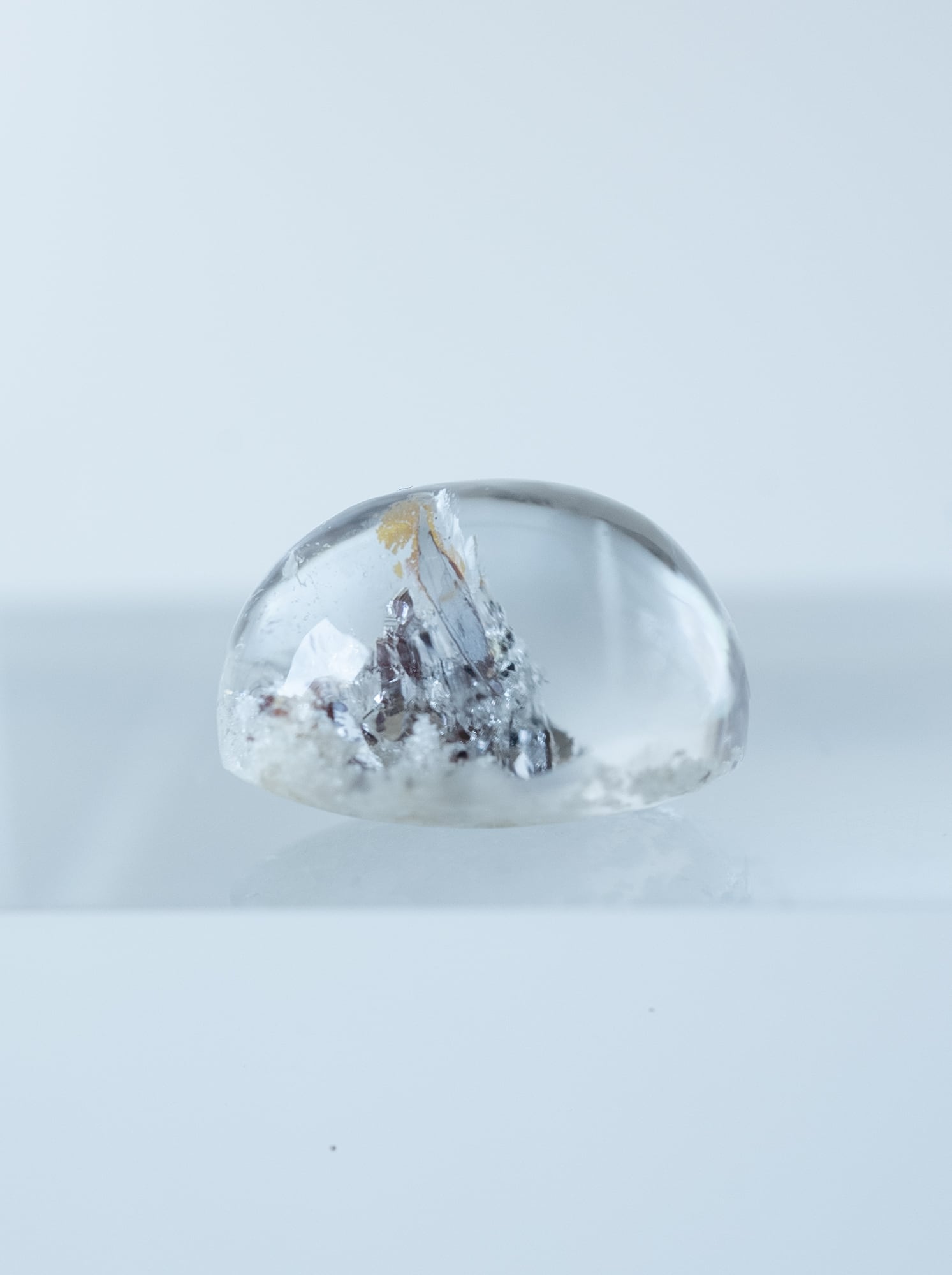 るぅ ホワイトガーデンクォーツ ルチル結晶入りホワイトガーデンクォーツ - c11 | SELSHA