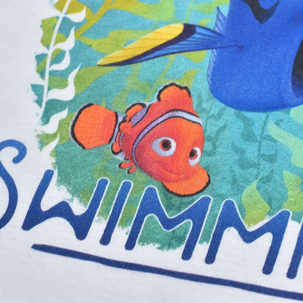 Disney PIXAR ファインディングニモ ドリー ニモ キャラクタープリント
