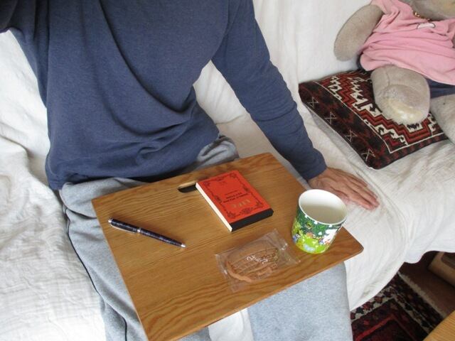 【木工部】ソファで、外で、持ち歩きに便利なひざテーブル②