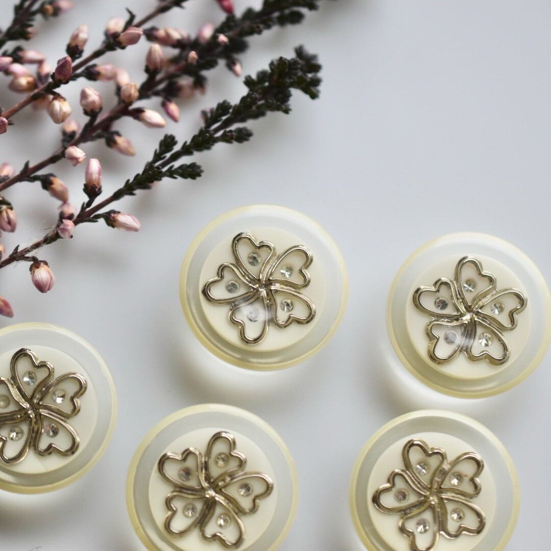 5粒ラインストーン×シルバーフラワー 20㎜