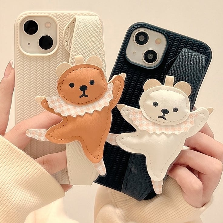 スマホケース レディース iPhoneケース テディベア くま クマ サーカス ニット柄 スマホカバー 携帯カバー 携帯ケース バンド 落下防止 滑り止め かわいい 大人可愛い カジュアル おしゃれ お洒落 送料無料 キュート ガーリー 韓国 韓国系 普段使い 楽ちん ギフト プレゼント ファッション トレンド 流行 学生 通学 デート お出かけ 女子会 休日 春 夏 秋 冬 オールシーズン 10代 20代 30代 40代 ほっこり プレゼント ホワイト ブラック 白 黒 白熊 ブラウン