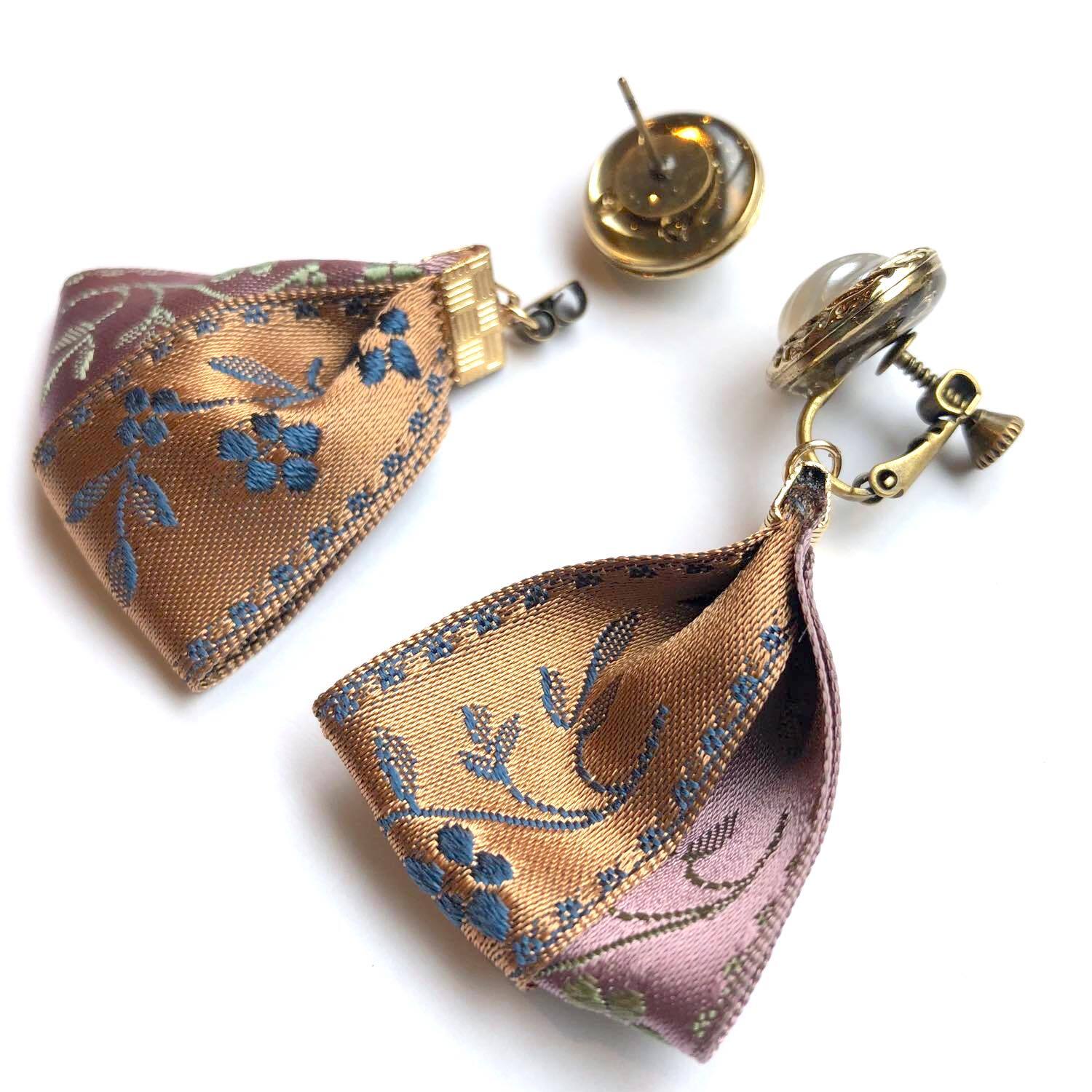 タッセル付ツートンカラーピアス(ゴールド)orイヤリング(ゴールド 