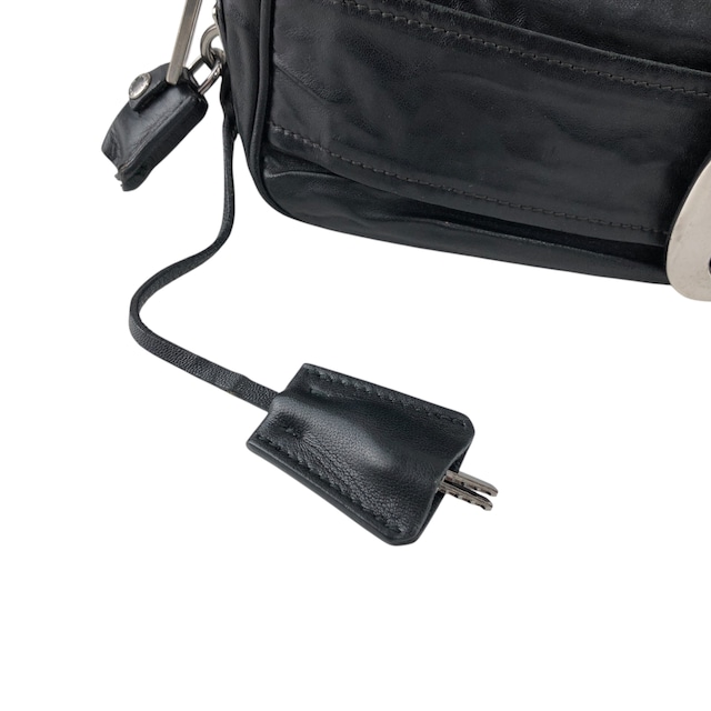 PRADA プラダ ショルダーバッグ ブラック バックルモチーフ レザー ミニバッグ vintage ヴィンテージ オールド cdnxfz