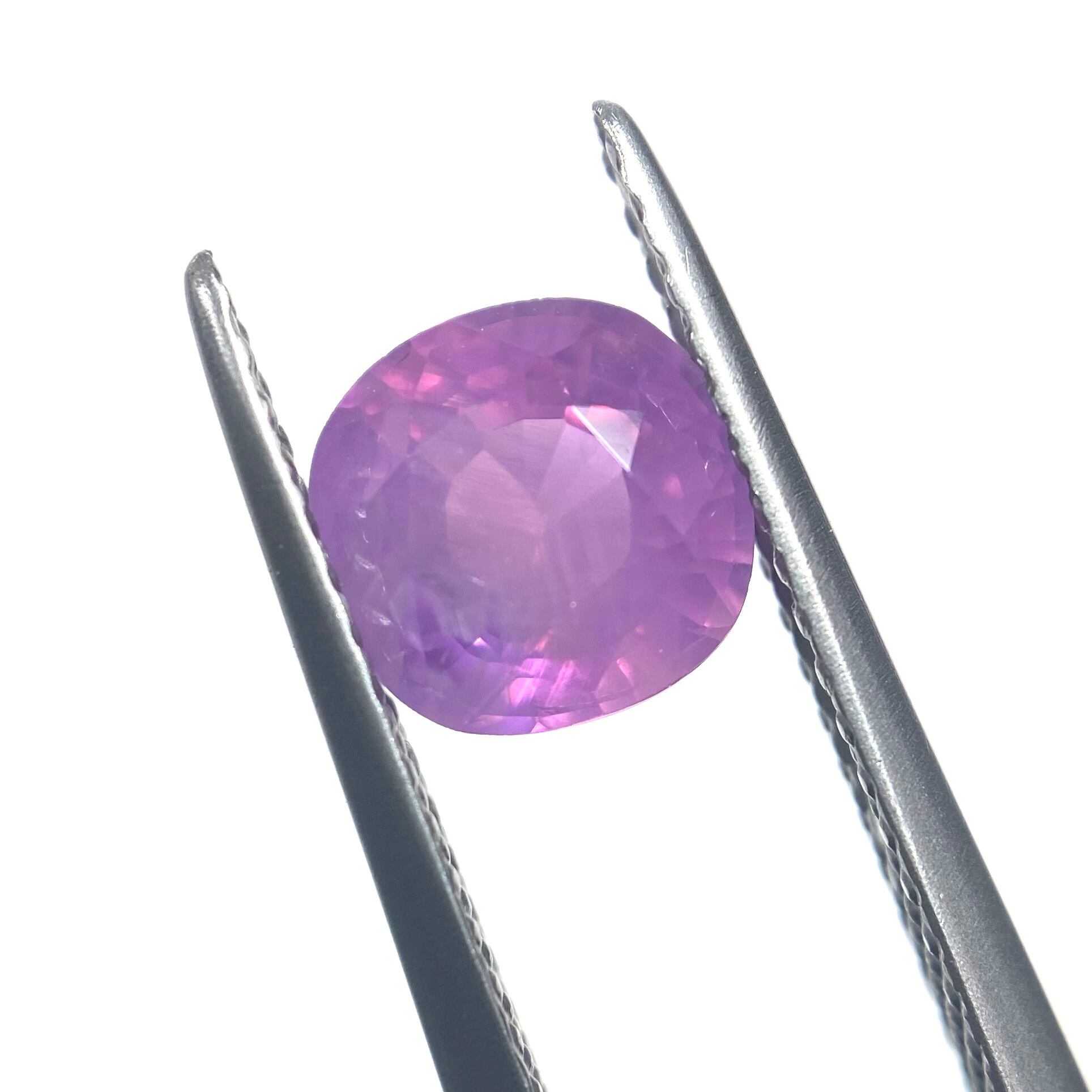 色帯の見えるシルキーサファイア