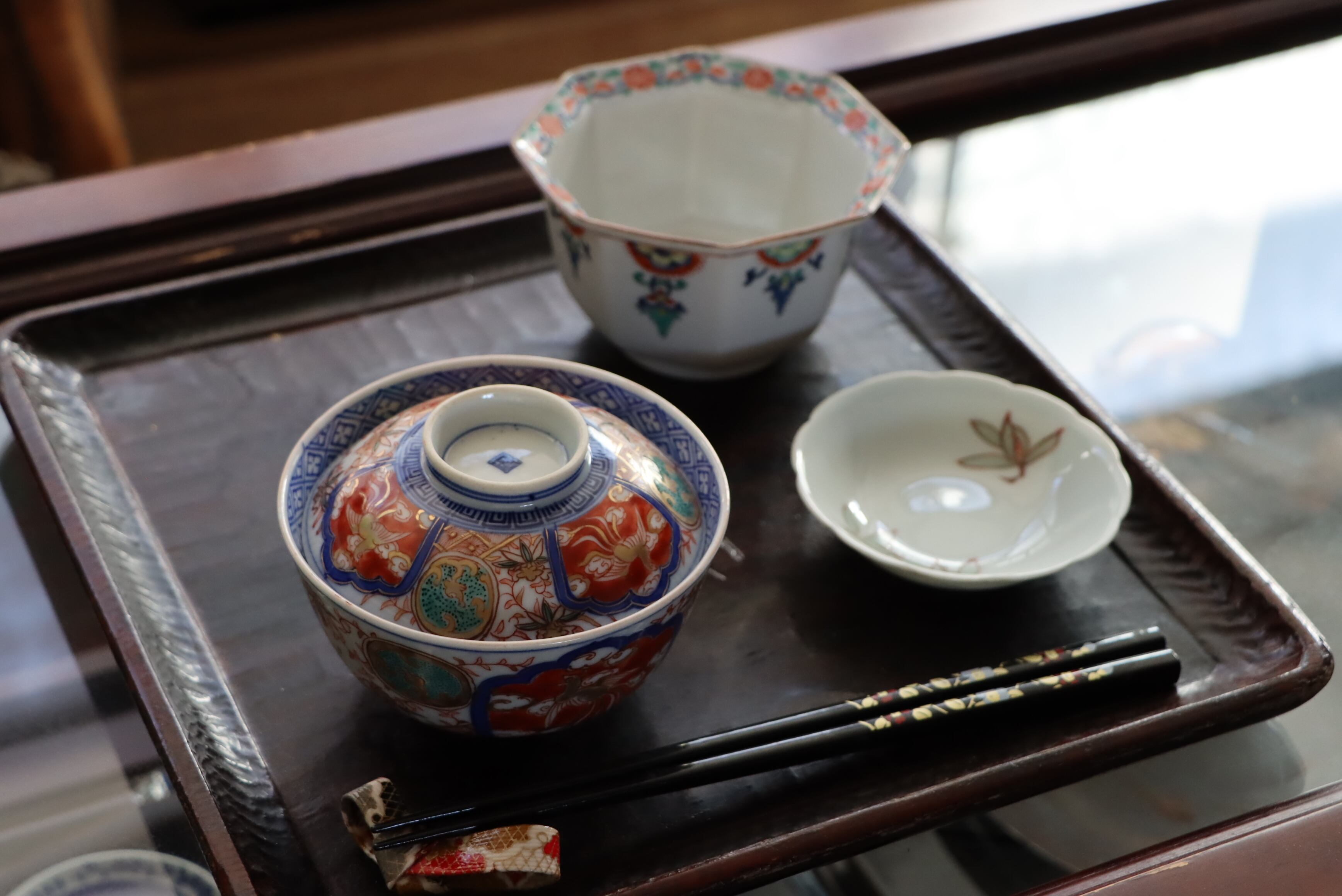 伊万里焼 色絵 鳳凰文 蓋茶碗/Imari covered bowl | (有)新原美術