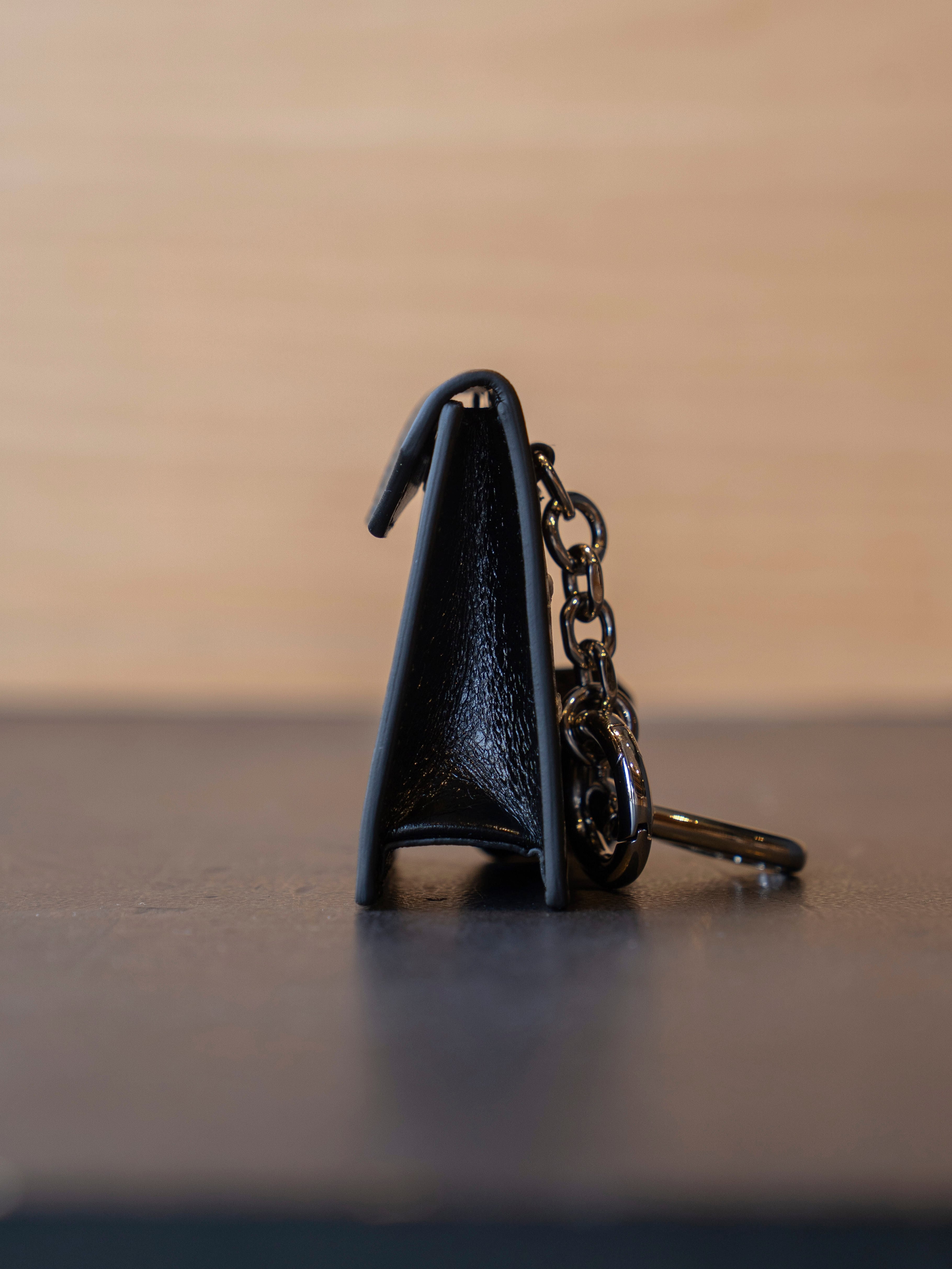 MAISON MARGIELA 4 STITCH LEATHER TEA BAG CHARM Black