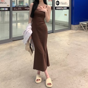 【送料無料】 ワンピース ドレス レディース 2色 夏 ロングワンピース ロング丈 マキシワンピース マキシ丈 キャミソールワンピース キャミワンピ タイト スリム マーメイド マーメイドワンピース ワンピ 夏ワンピース 夏ワンピ 真夏 無地 シンプル ルームウェア ルームワンピ 部屋着 リラックス 大人 カジュアル 韓国 人気 着痩せ 細見え 脚長 20代 30代 40代 50代 ブラウン ブラック