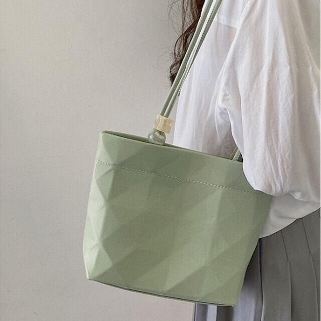 トートバッグ レディース バッグ 手提げ ストーン 幾何学 かわいい おしゃれ レザー風 PU グリーン/ベージュ/ブラック