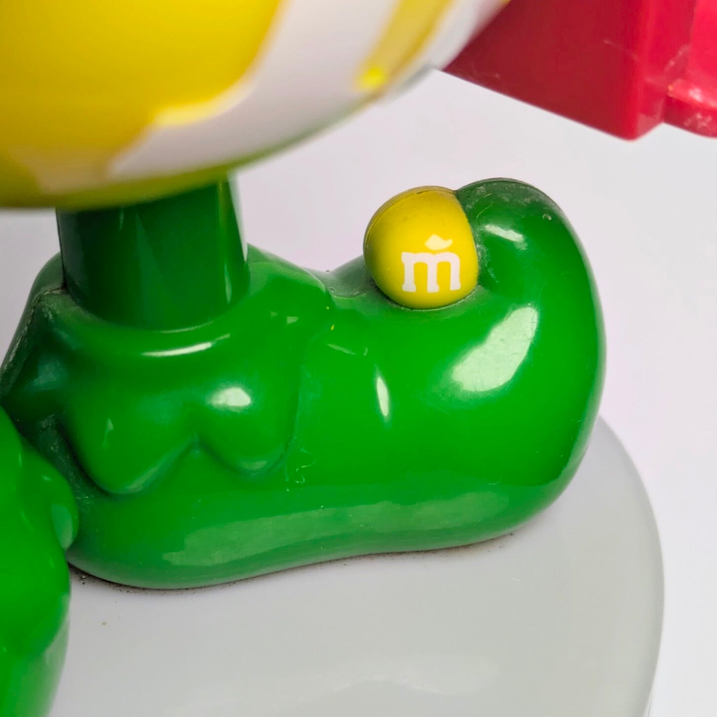 ☆ VINTAGE 90' JUNK ☆【 m&m's  ( エムアンドエムズ ) 】Christmas Santa's Lil' Elf・Yellow・Dispenser / クリスマス サンタズ リル エルフ・イエロー・ディスペンサー 〚アメリカン雑貨 アメトイ〛