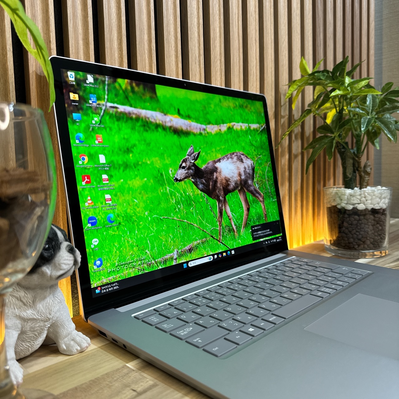 \ 公式ショップ限定価格❣️/ 極美品《タッチパネル式》Surface Laptop 3 プラチナ Ryzen5 メモリ8GB SSD128GB ノートパソコン 安心サポート＆3ヶ月保証付き