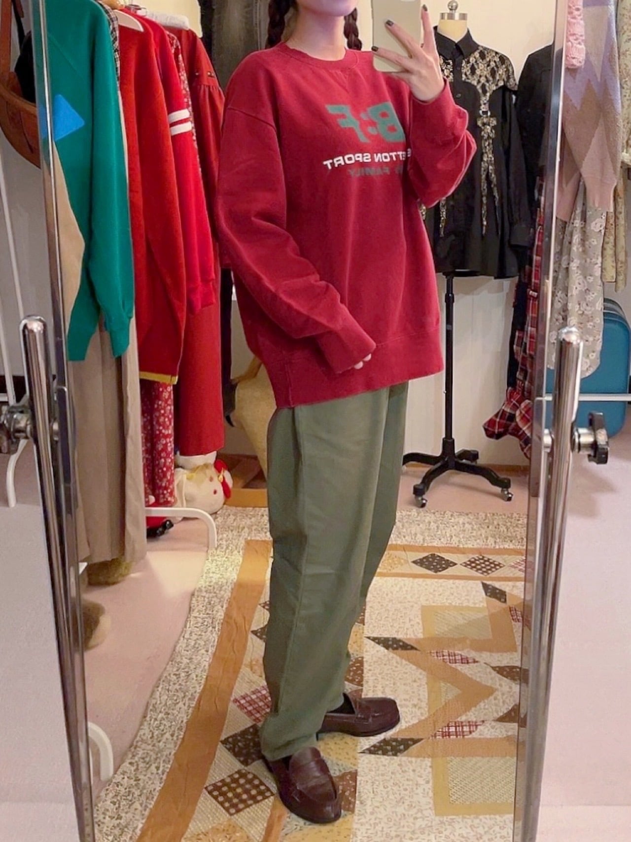 khaki string tapered pants