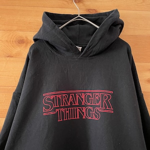 【GILDAN】Stranger Things ストレンジャーシングス スウェット パーカー プルオーバー  Netflix ネトフリ Lサイズ US古着