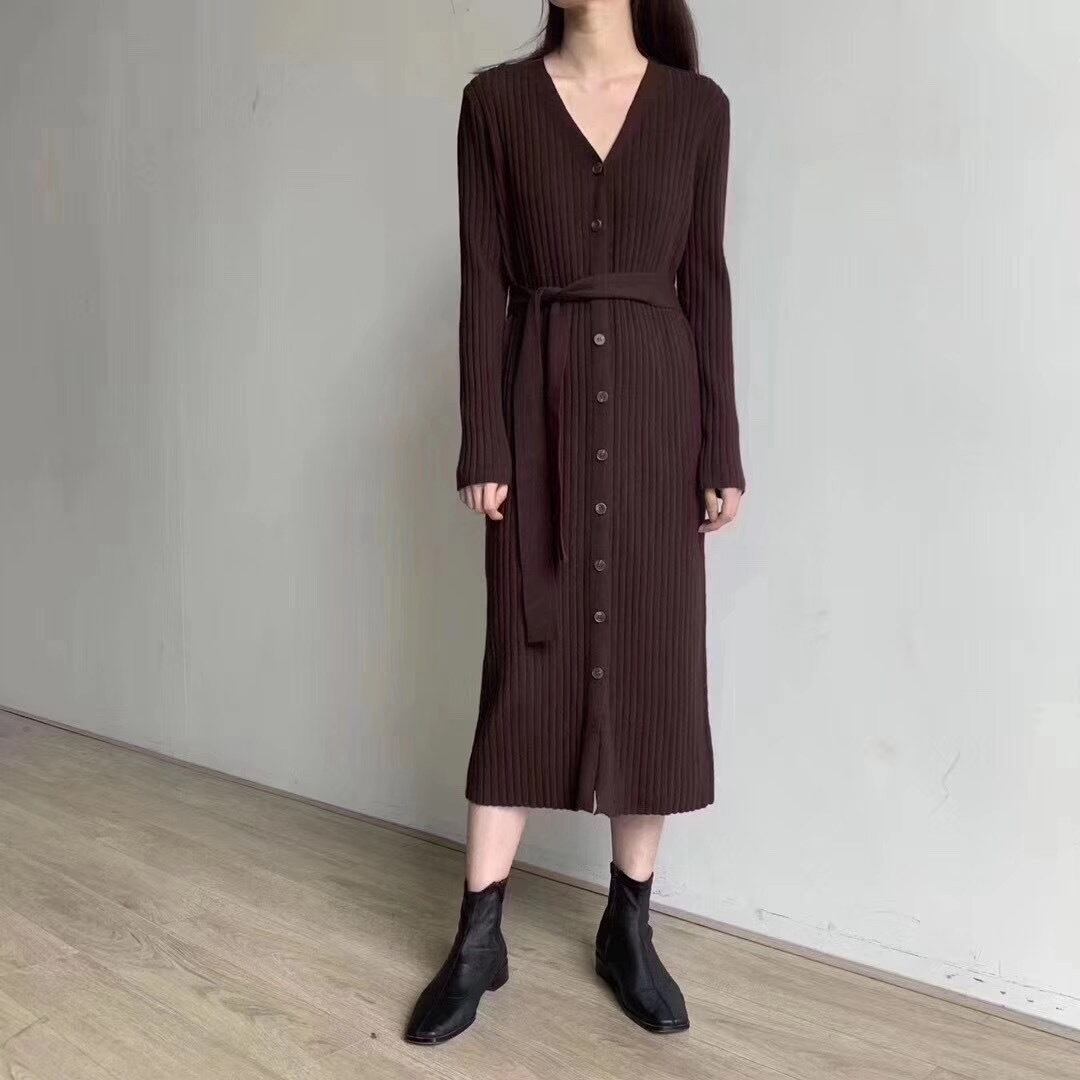 フロントボタンリブニットワンピース