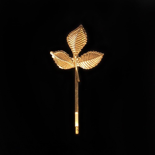 Botanical gold head pin