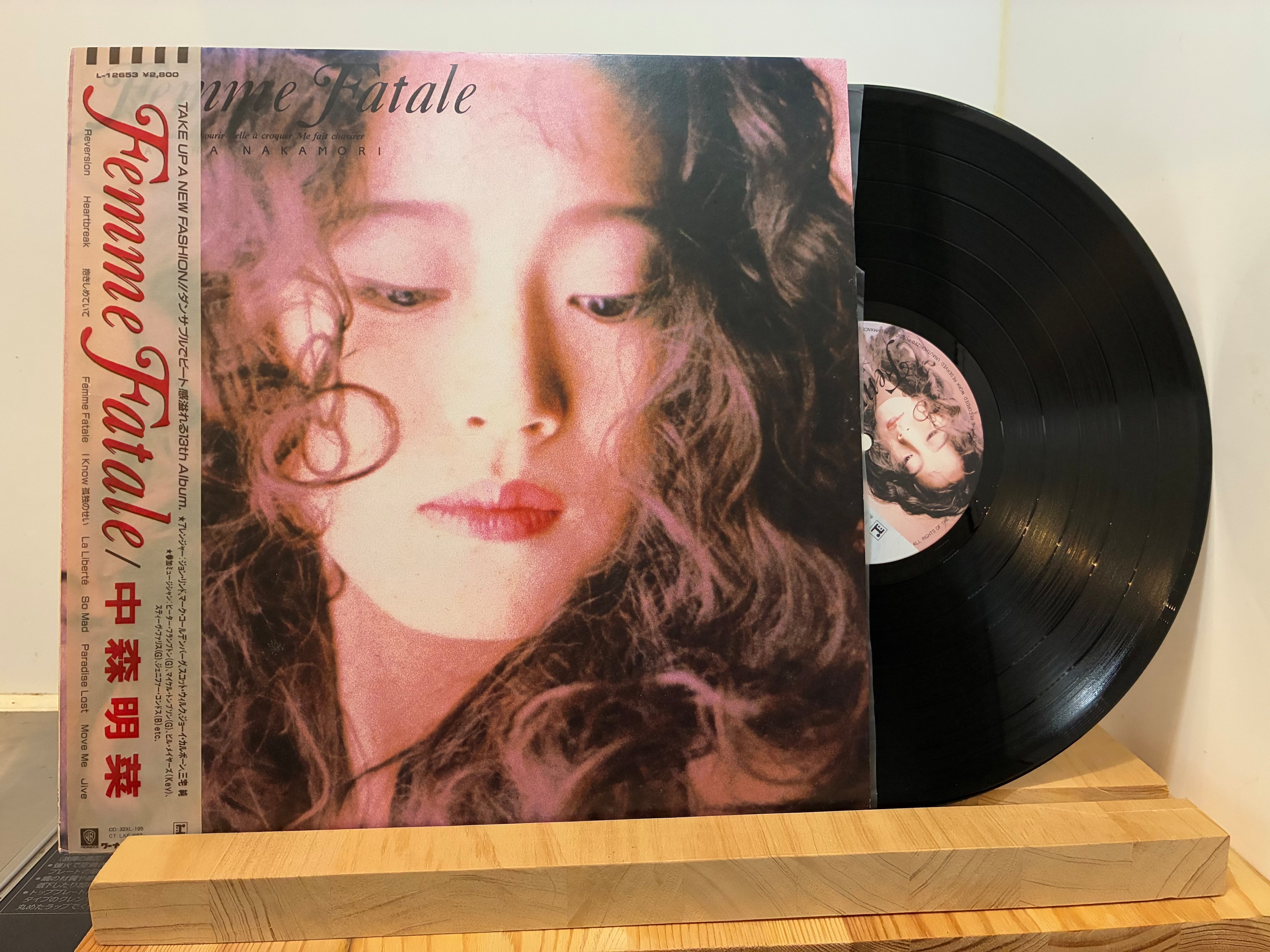 アイドル | sixteen records (シックスティーンレコード)