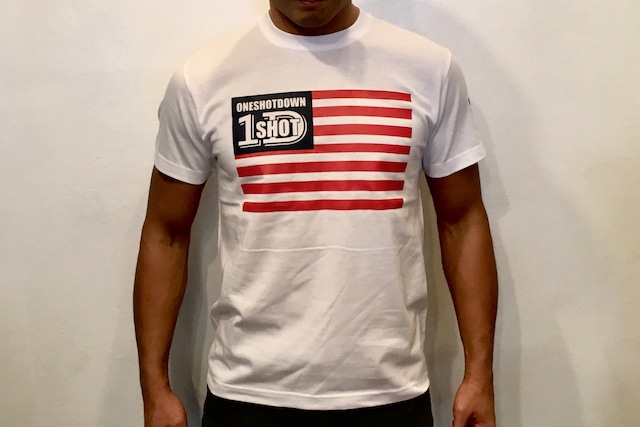 ONESHOTDOWN USA国旗デザインTシャツ
