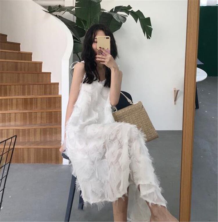 CHIC気質/おしゃれな/トレンド/新品/フェザー /イレギュラー/キャミ・ベアワンビス