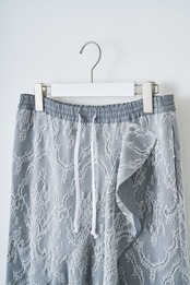 Frilled lace skirt