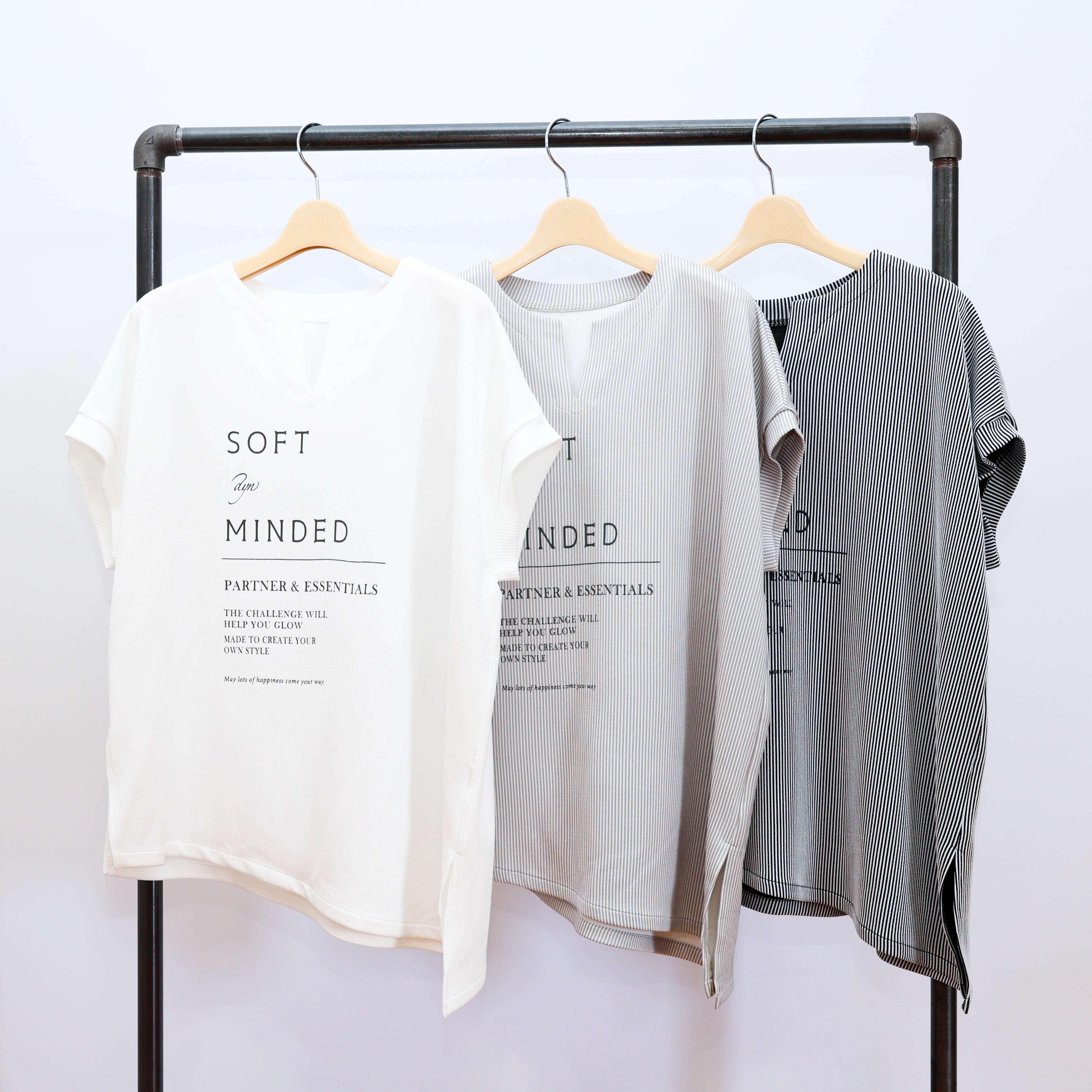ayane（アヤン） 836623】アシンメトリーストライプTシャツ