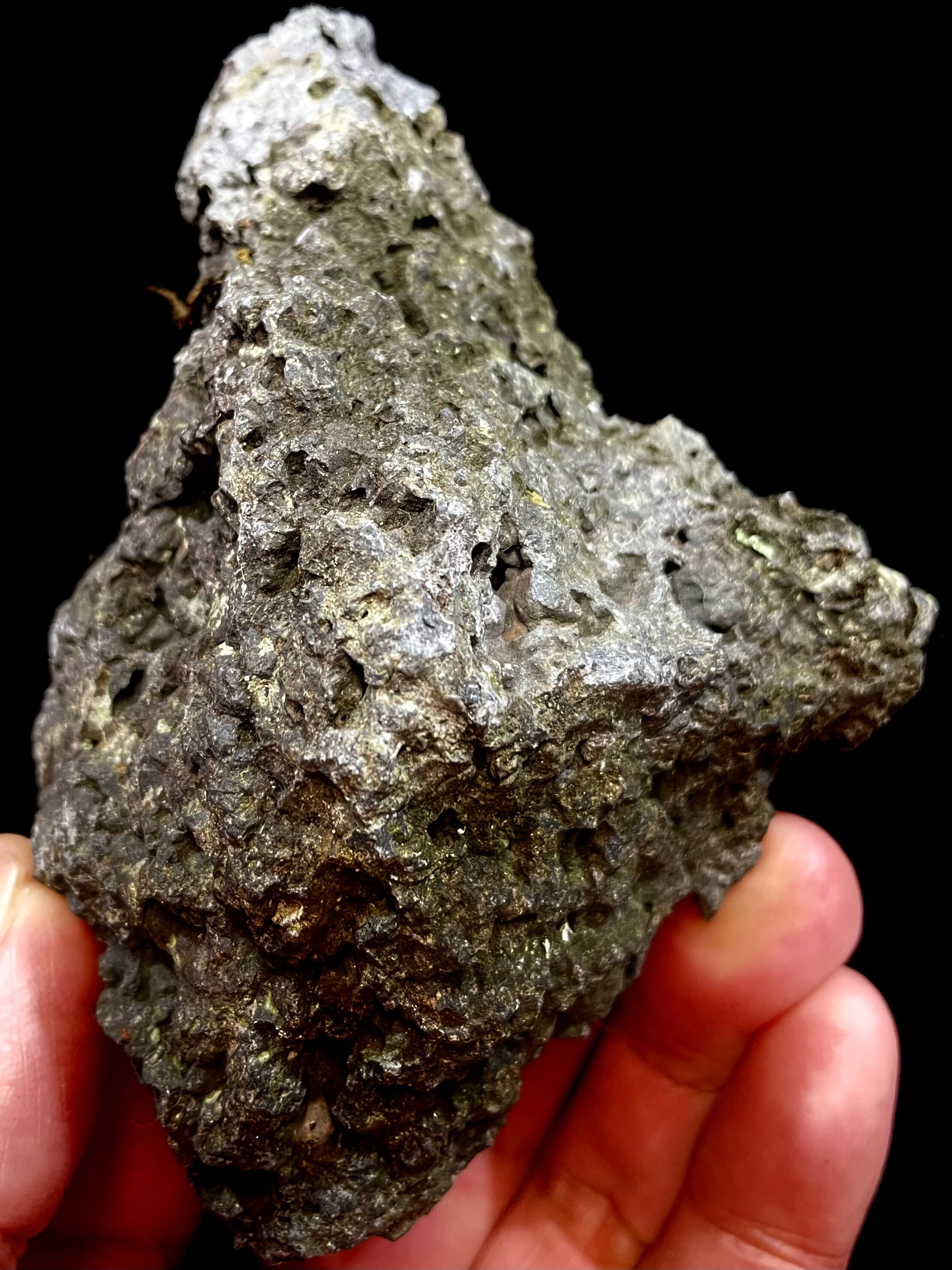 4) 霊峰「富士山溶岩原石」大型