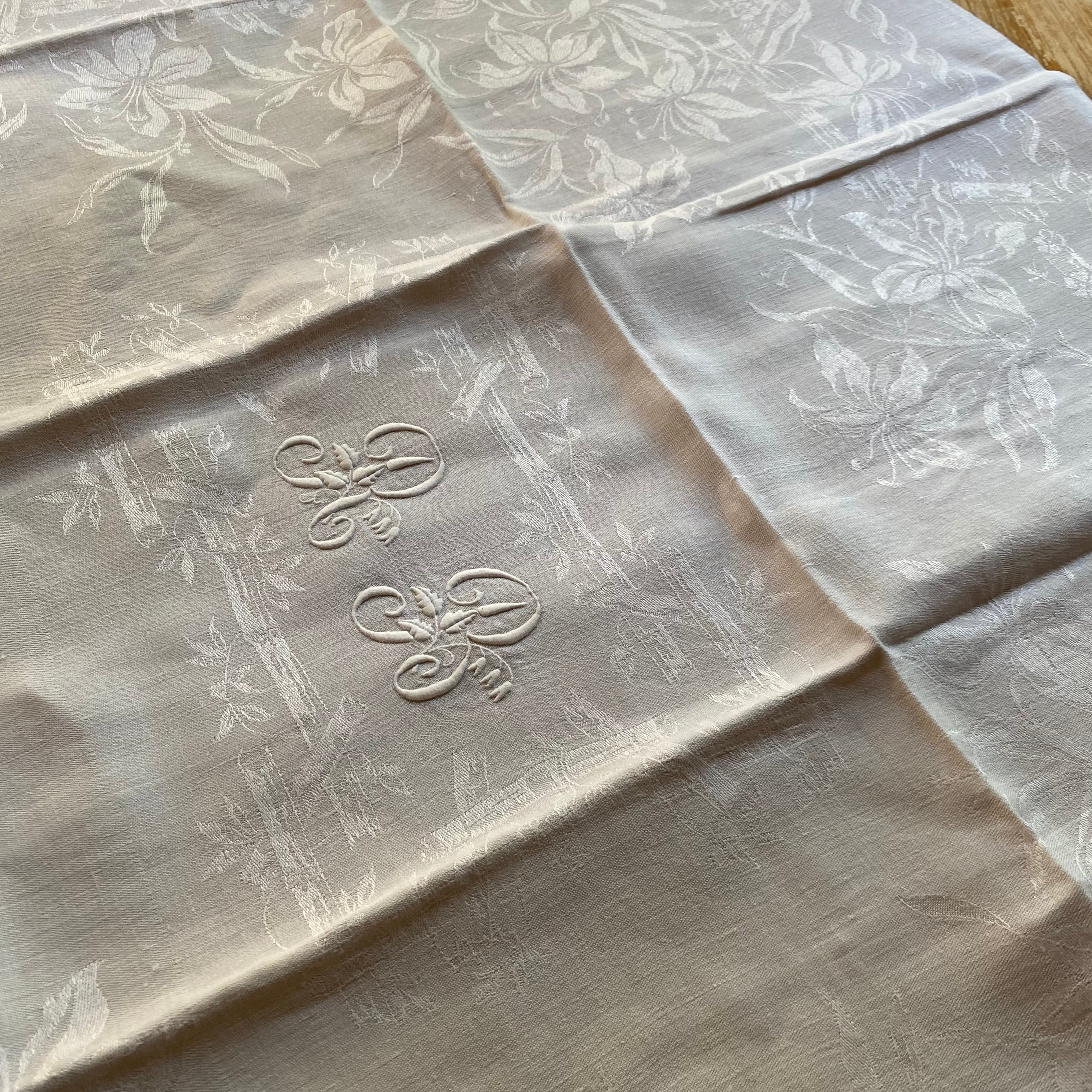 手刺繍モノグラム ダマスク織 リネンクロス フランスアンティーク