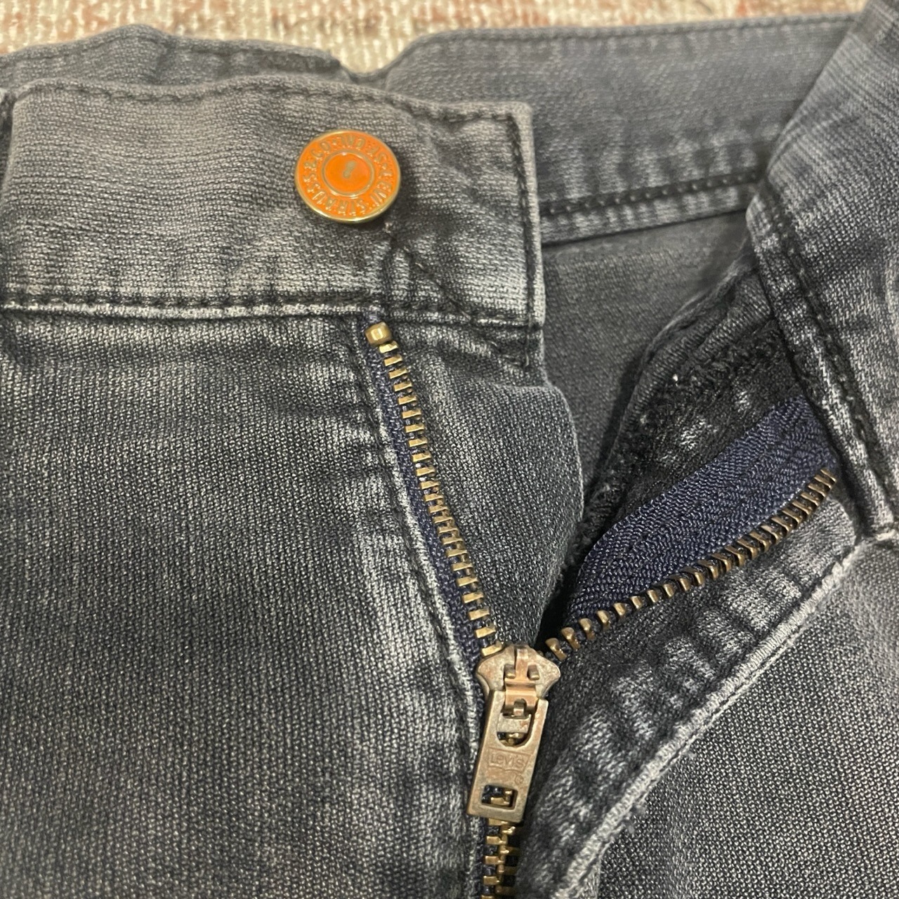 Levi’s 517 / fade black denim pants / 30inch