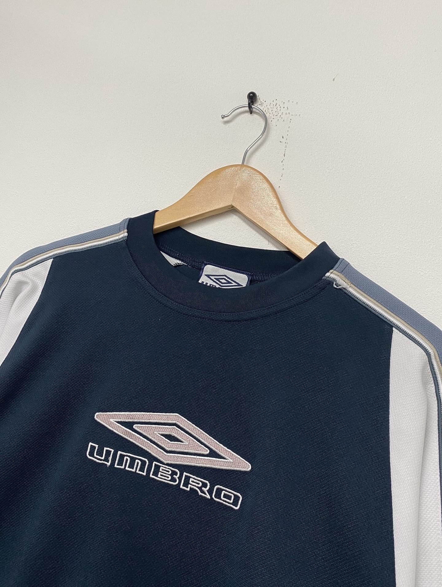 90s UMBRO Embroidery Jersey Sweat Shirt/L-XL | ACIDHOUSE