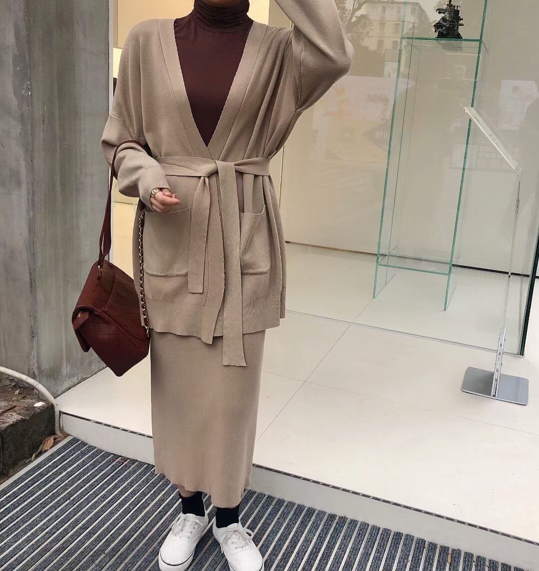 ガウンカーデ＋タイトスカート ニットセットアップ　AJ1050-6092
