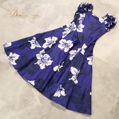 フラダンス 衣装 DFギャラリー ワンピース ドレス ネイビー系 ハイビスカス柄 フリル袖 花柄 植物柄 ハワイアンプリント ハワイアン アロハ フラ ダンス レッスン 練習 ハワイアンダンス フレアスカート ブルー系 ホワイト系 紺 青 白 華やか かわいい おしゃれ 上品 大人っぽい ダンス衣装 練習着 レッスンウェア