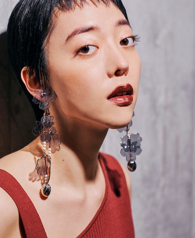 405-01 drop・col. charcoal  /  orchid & vintage beads earrings