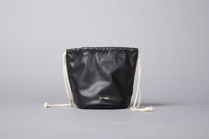 （紐ホワイト）enricheveryday Everyday shoulder BAG／BLACK × white（巾着ショルダーバッグ／ブラック ）