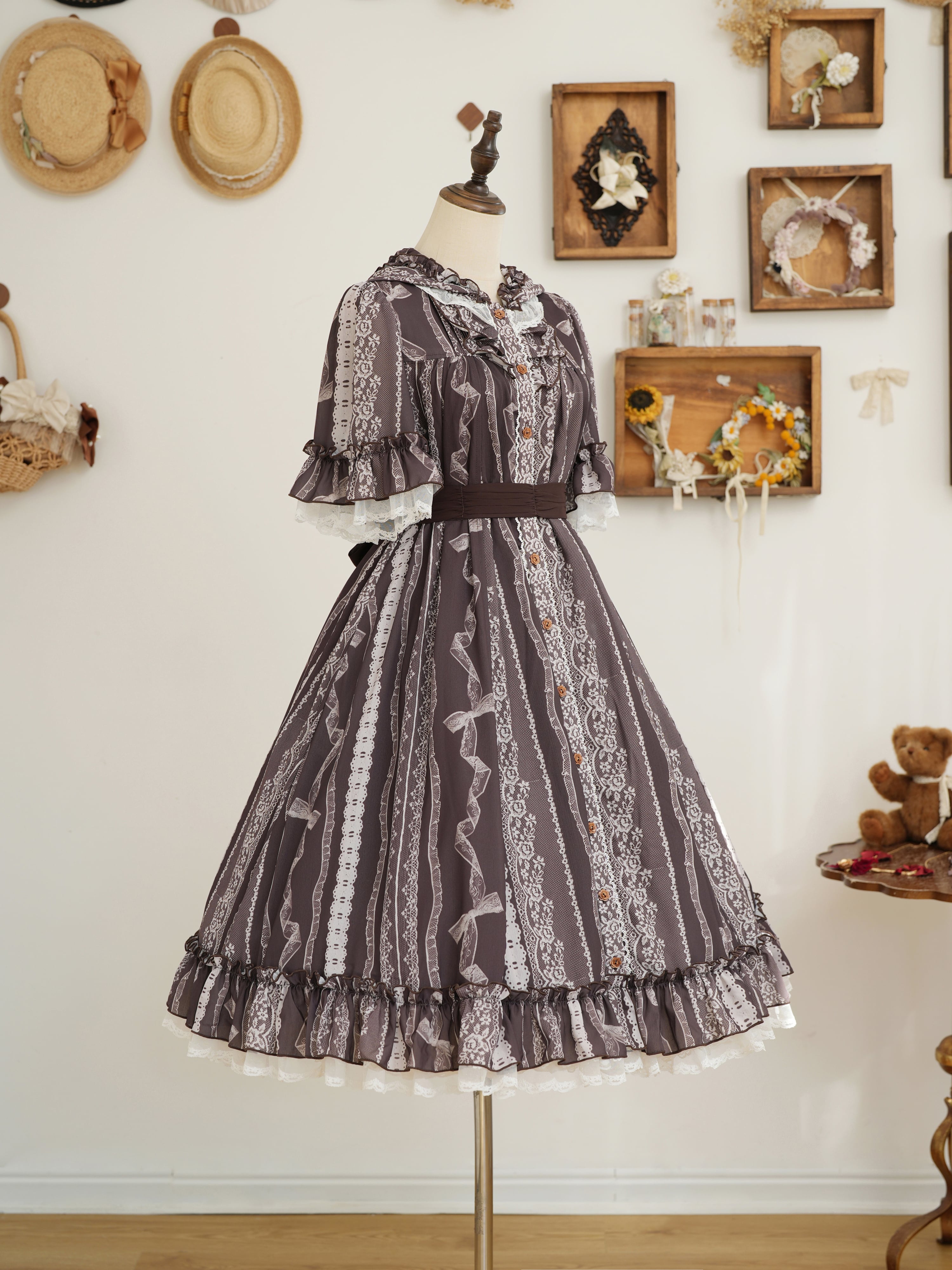 カネコイサオ フード ピコフリル リボン パッチワーク ピンタック ワンピース カネコイサオ フード ピコフリル リボン パッチワーク