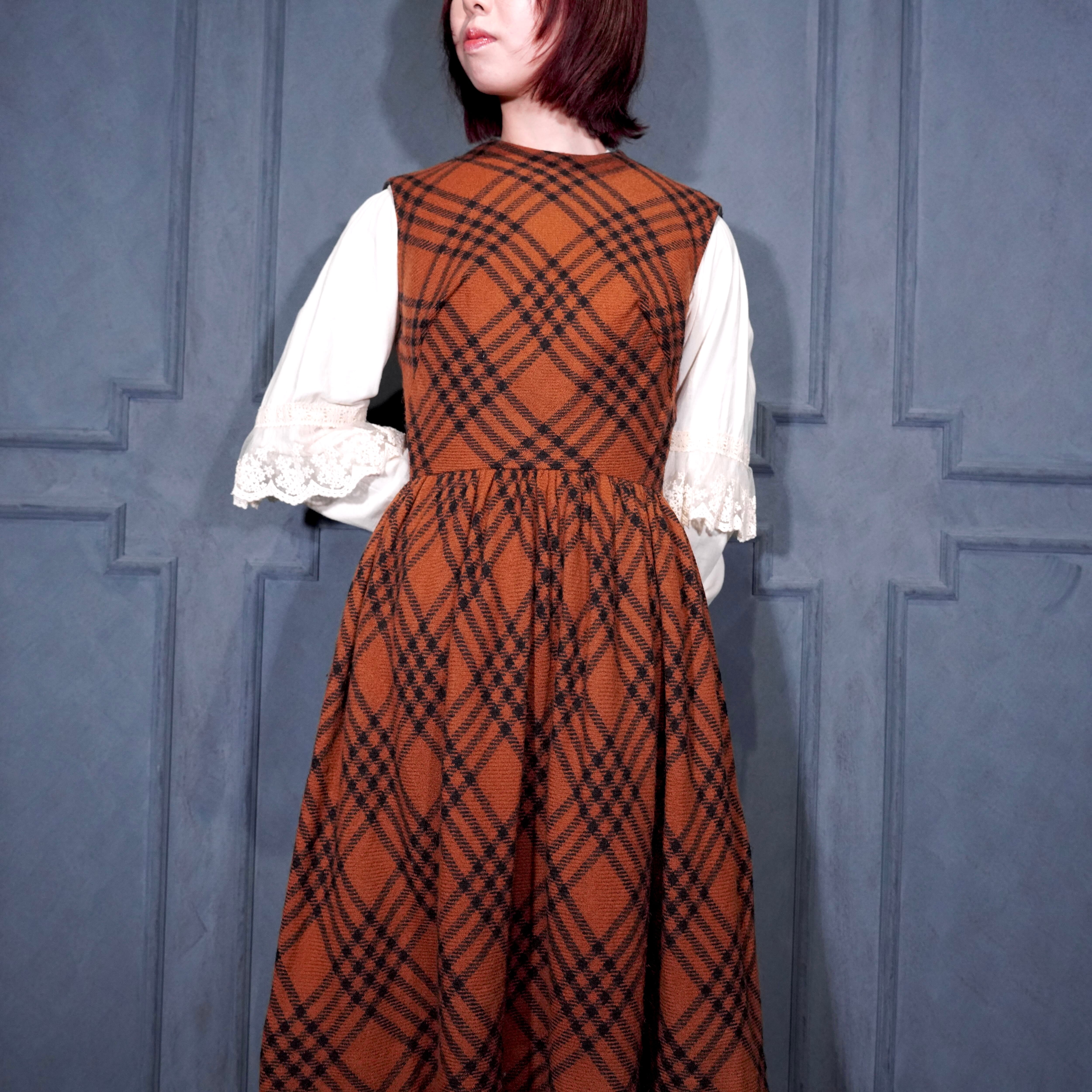 わ*か様 EU VINTAGE ヨーロッパ古着刺繍デザインアジアンドレスワンピー EU VINTAGE Lang Originals CHECK PATTERNED WOOL NO SLEEVE ONE PIECE