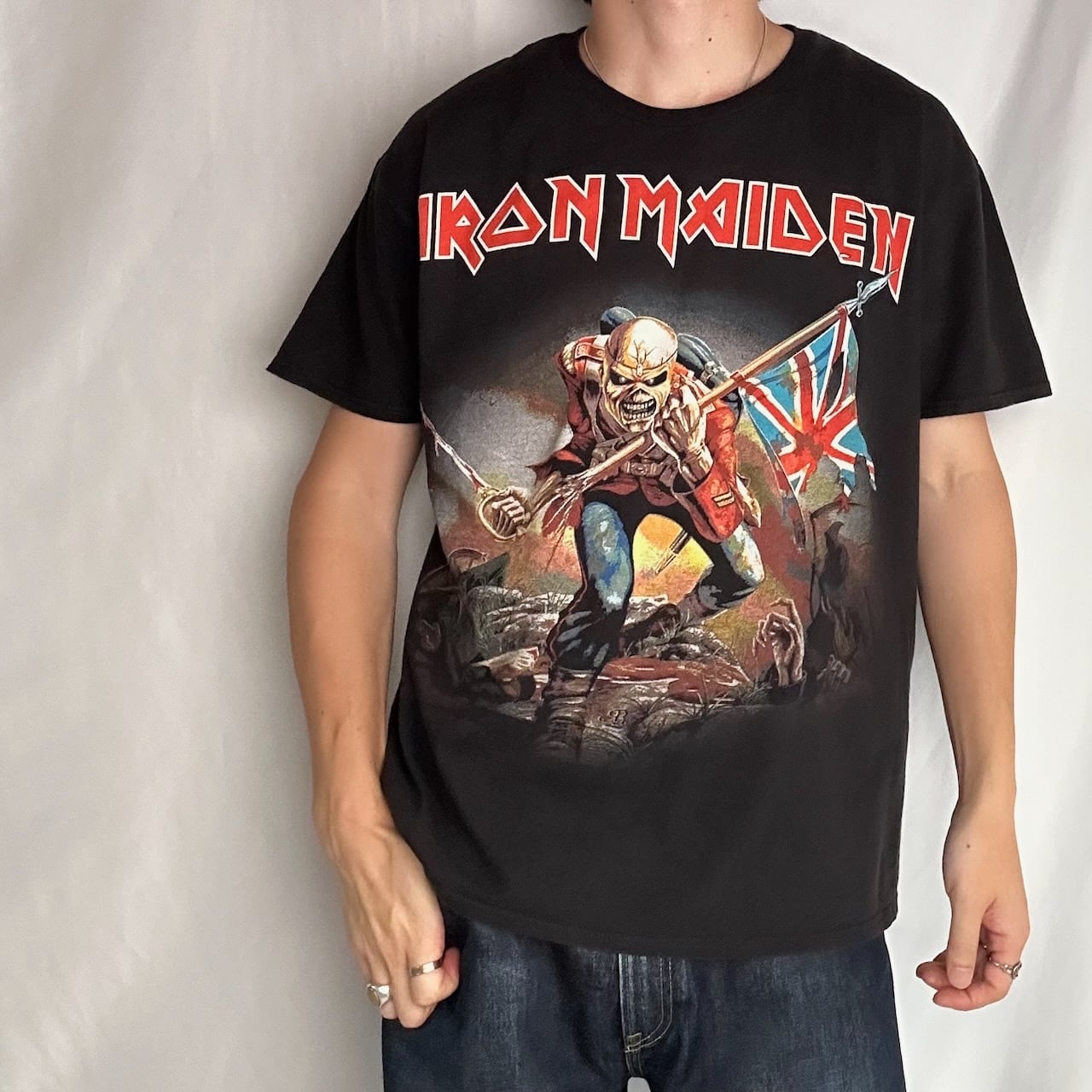 アイアンメイデン ビンテージ Tシャツ XLサイズ IRON MAIDEN アイアンメイデン バンドTシャツ ダメージ有り 黒 XL 古着