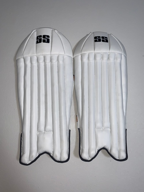 SS Wicket Keeping Pads Platino - Boys