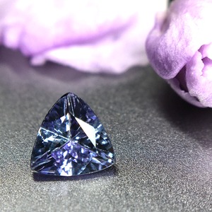 蒼翠色の繊細なきらめき 0.4ct UP 天然 非加熱 タンザナイト