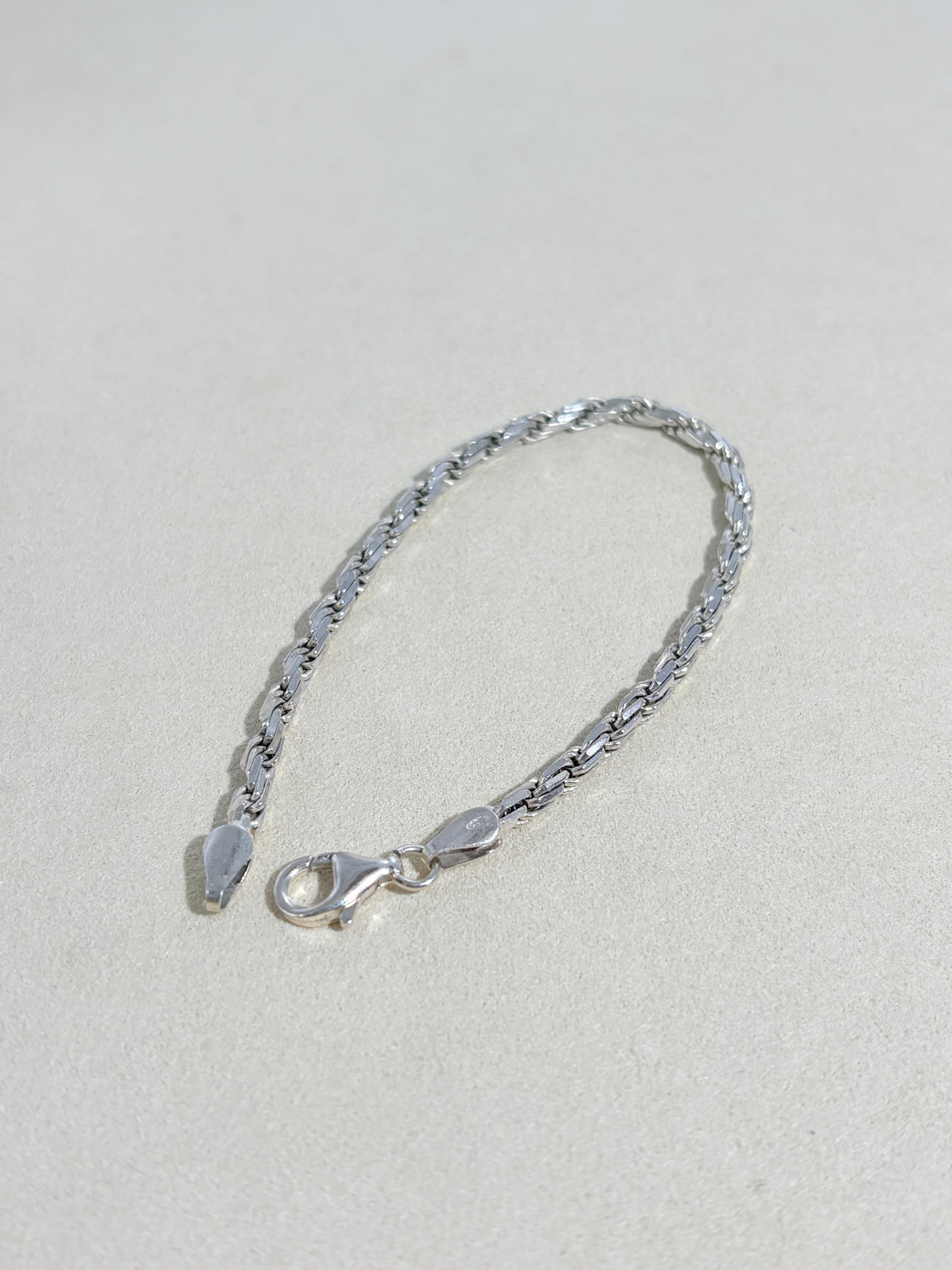 Cutting Twist Rope Chain Bracelet -Italy-