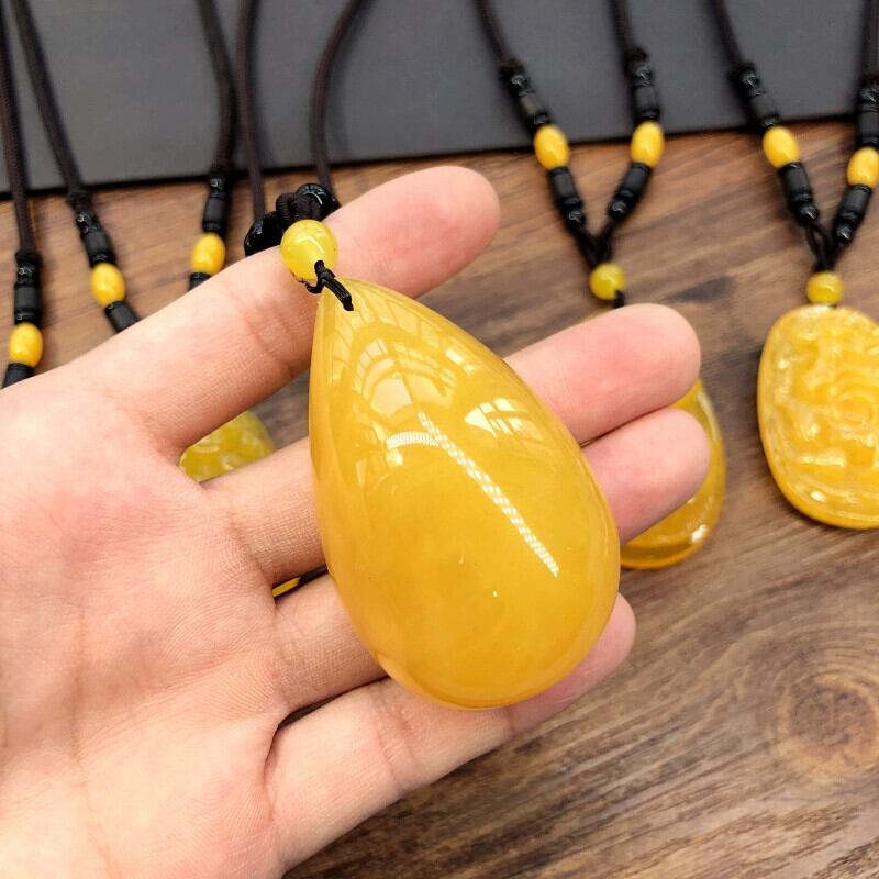 天然第二世代琥珀蜜蝋ネックレス、レトロエスニックスタイルの 天然第二世代琥珀蜜蝋ネックレス、レトロエスニックスタイルの