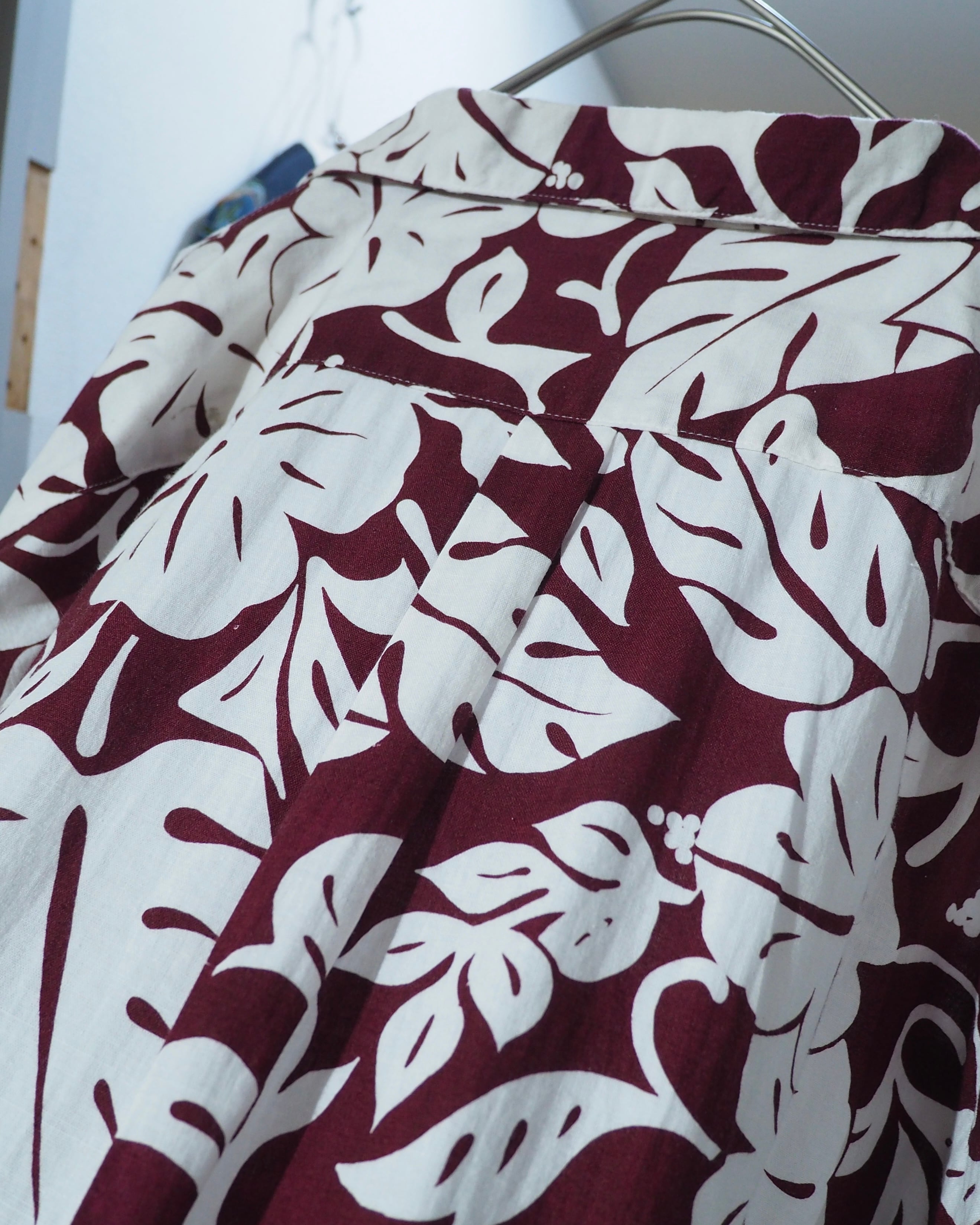 1980 ‐ 90s Piebald Flower all Over pattern vintage SS open collar Shirt