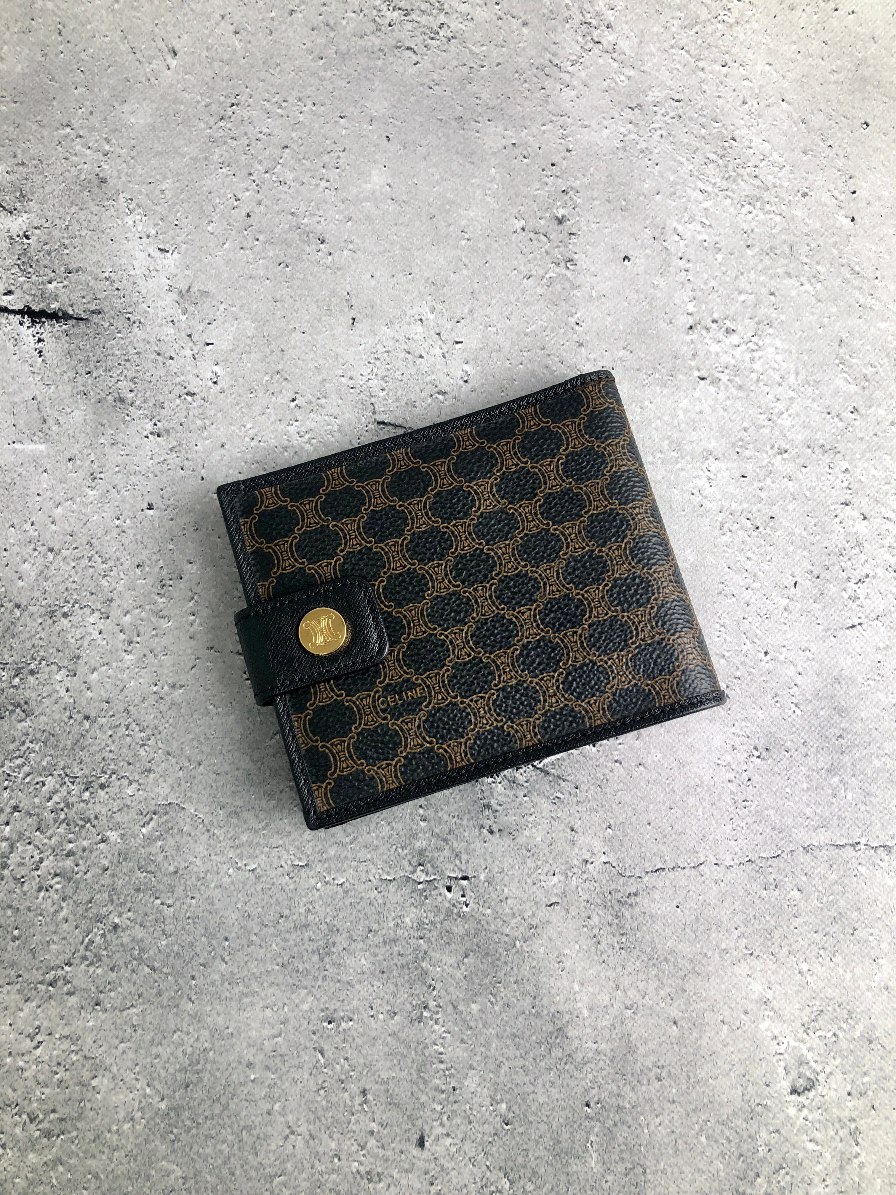 【ほぼ未使用】セリーヌ マカダム ブラゾン レザー 二つ折り 財布 ブラック CELINE セリーヌ マカダム 財布 ブラック ブラゾン PVC レザー 2