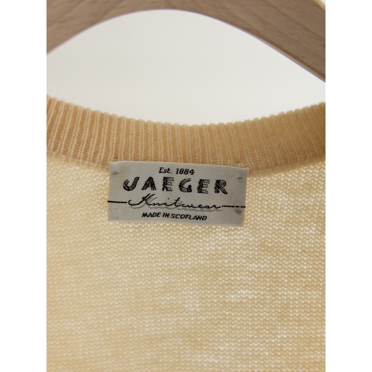 JAEGER】Made in Scotland 100% Lambswool V-neck Sweater（イエーガー
