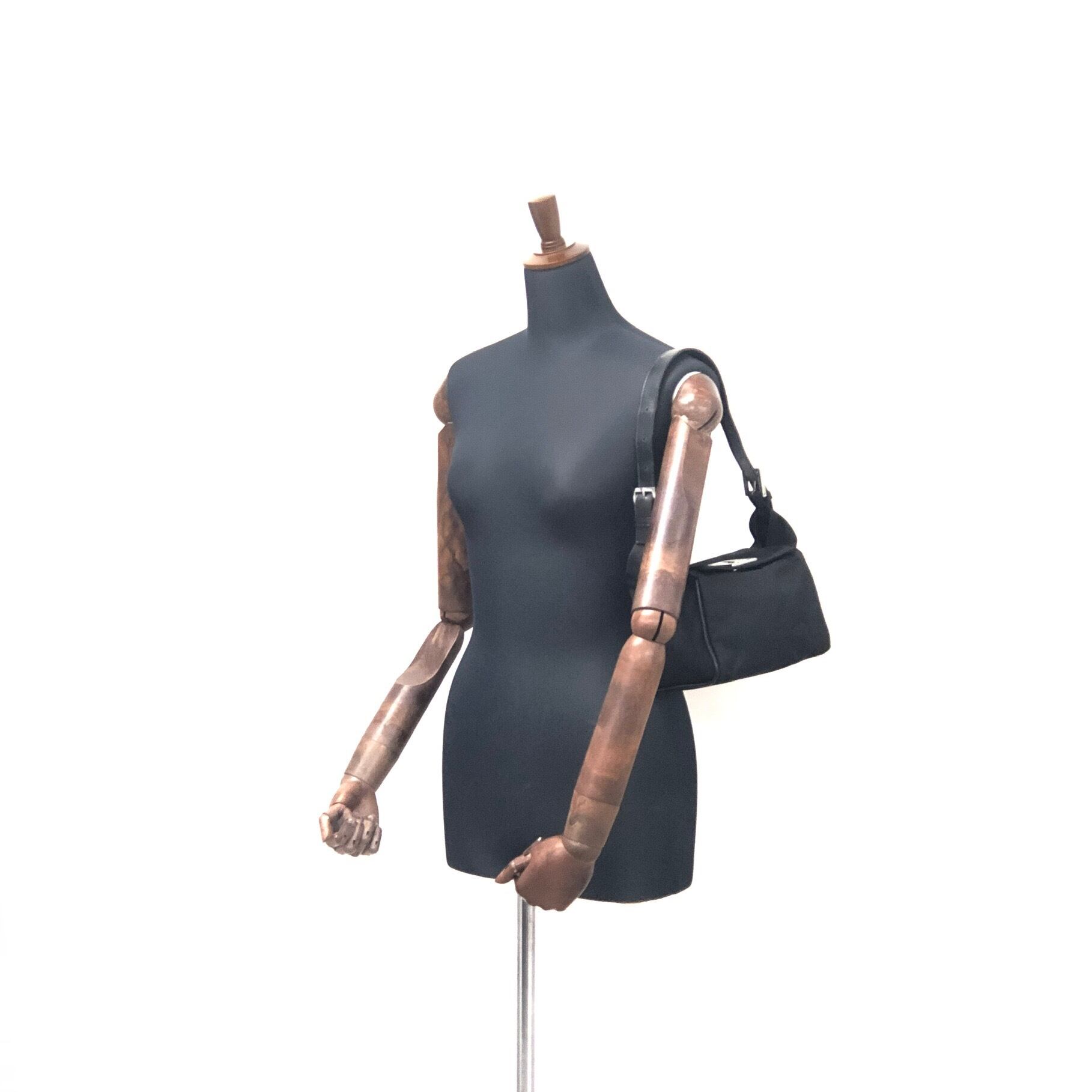 FENDI フェンディ FFモチーフ レザー×ナイロン バニティバッグ