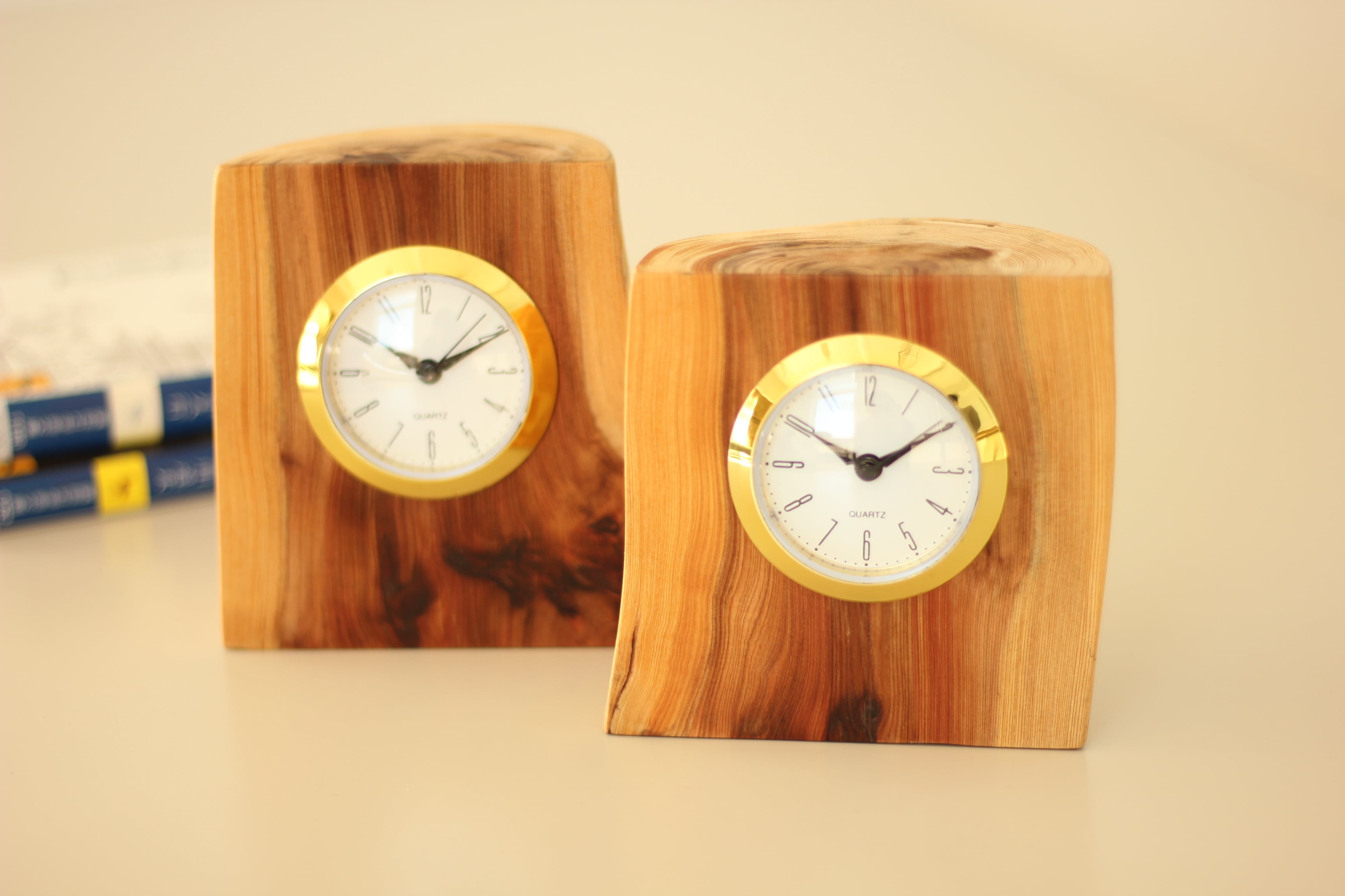 日光杉並木『樹になる時計』 （クオーツ式置時計） | 大日光クラフト